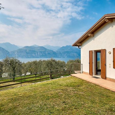 Bellavista Apartment Малчезине Екстериор снимка