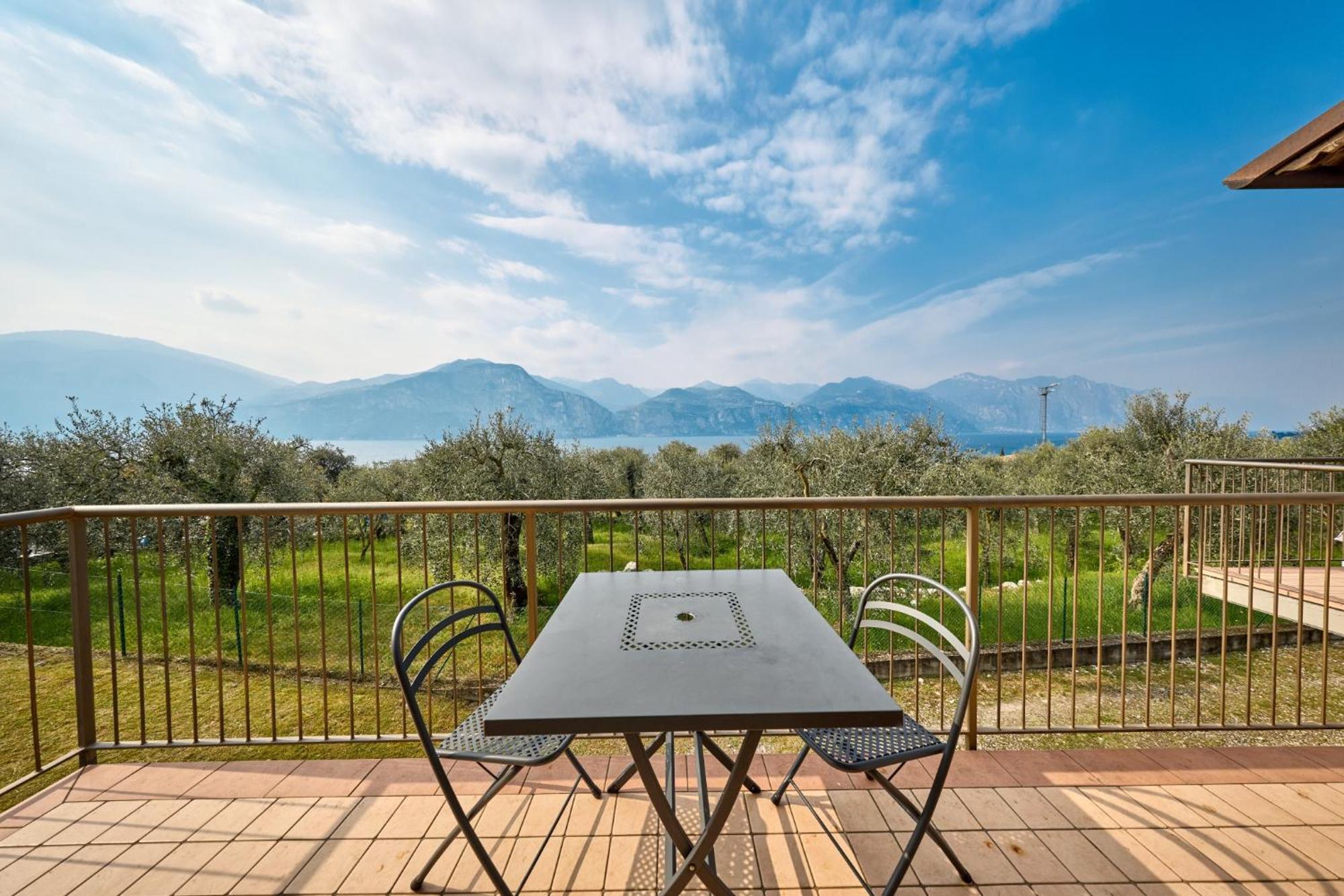 Bellavista Apartment Малчезине Екстериор снимка
