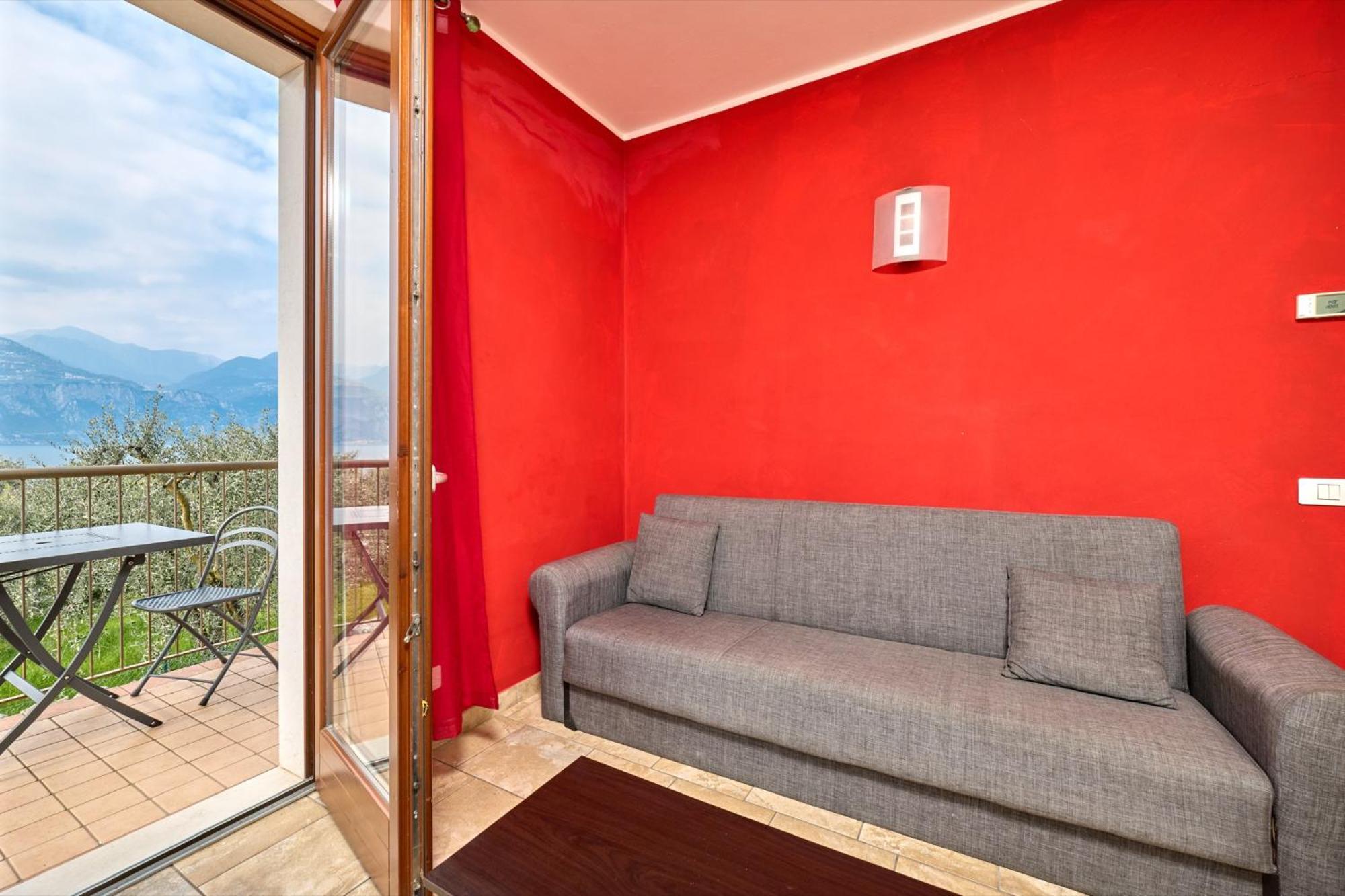 Bellavista Apartment Малчезине Екстериор снимка